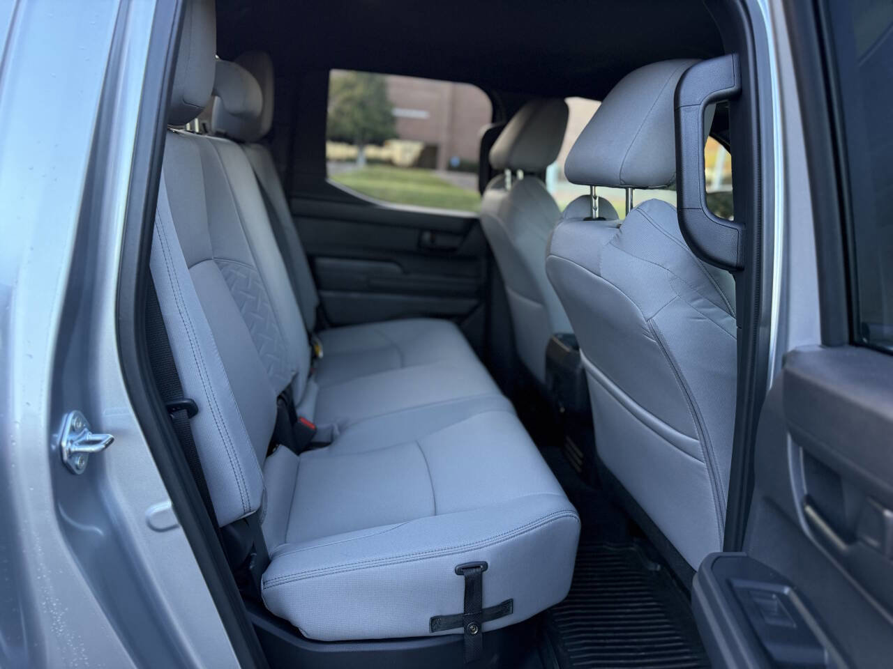 Used 2025 Toyota Tacoma SR5 image 17