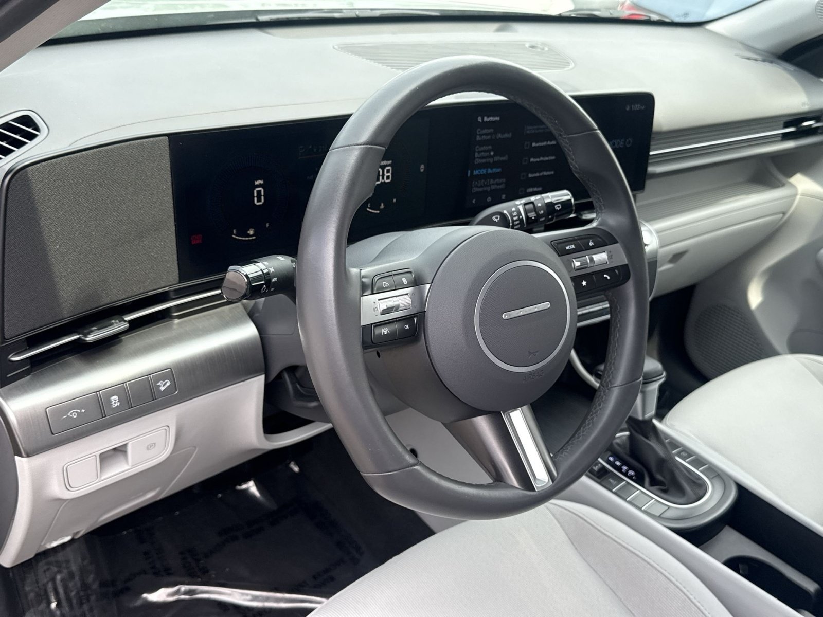 Certified 2025 Hyundai Kona SEL AWD/4WD image 16