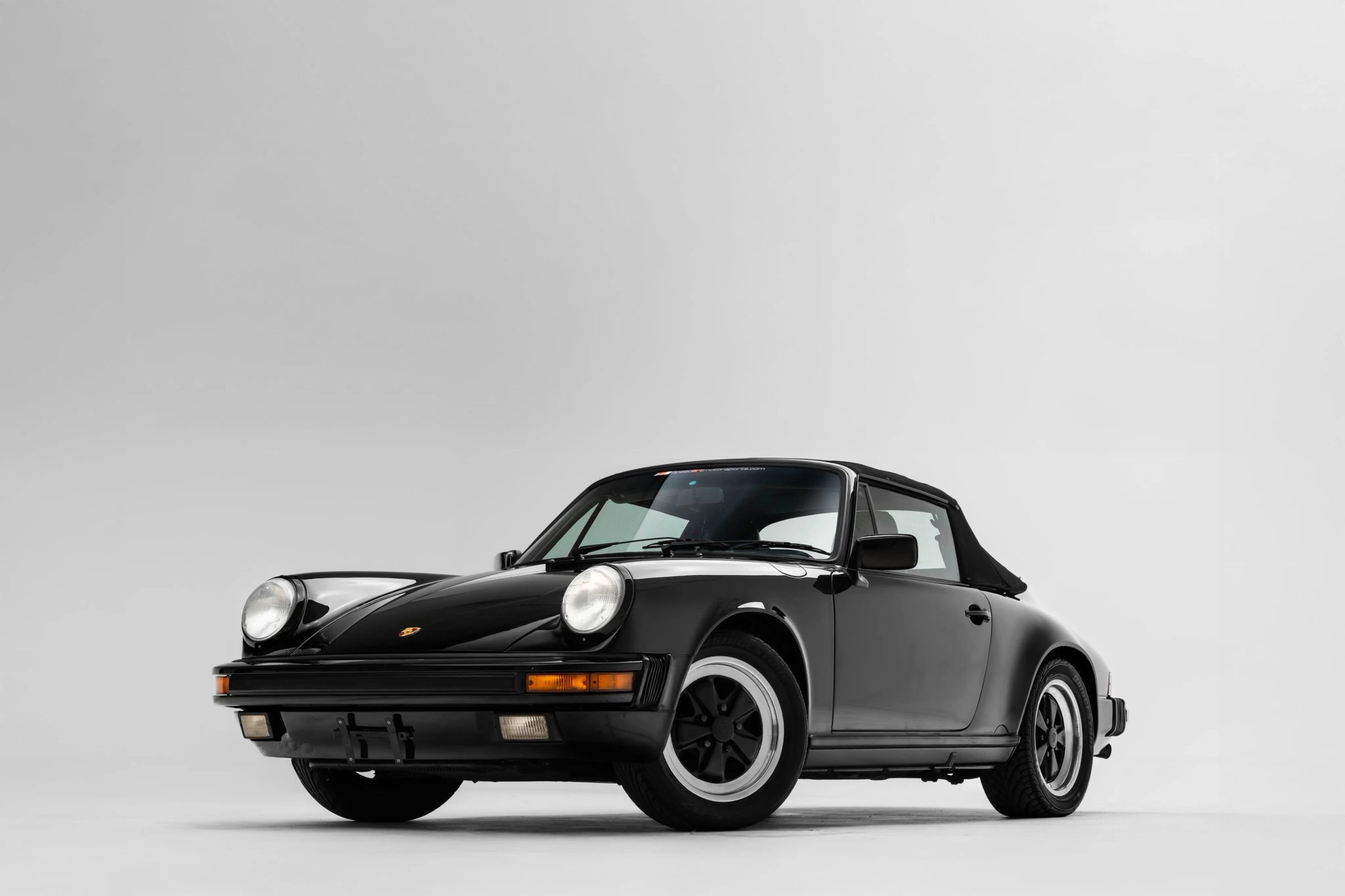 Used 1987 Porsche 911 Carrera RWD image 11
