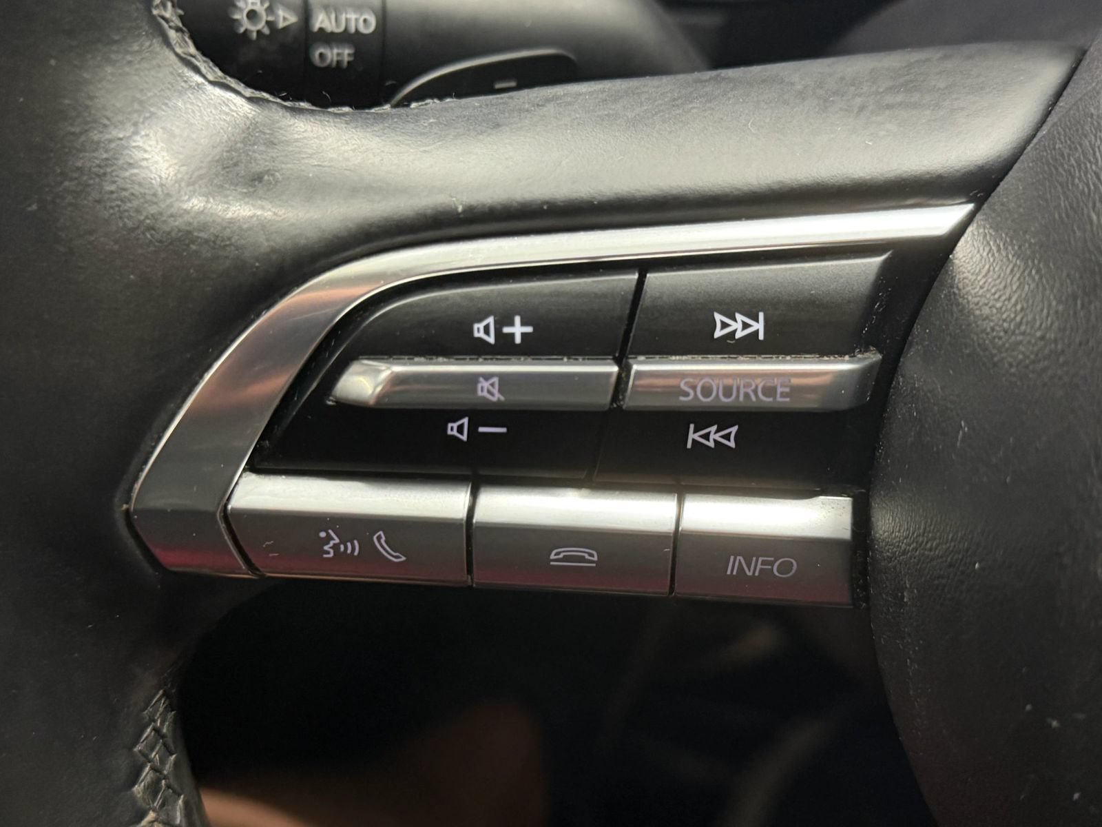 Used 2021 MAZDA CX-30 AWD 2.5 S w/ Premium Package image 26