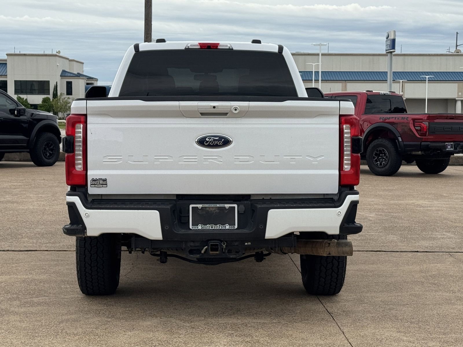 Used 2024 Ford F350 XLT w/ XLT Premium Package AWD/4WD image 5