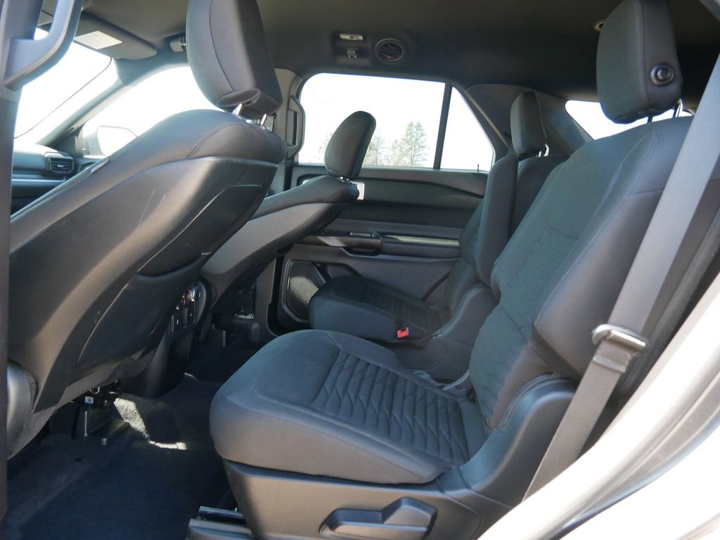 Used 2020 Ford Explorer XLT w/ Comfort Package AWD/4WD image 11
