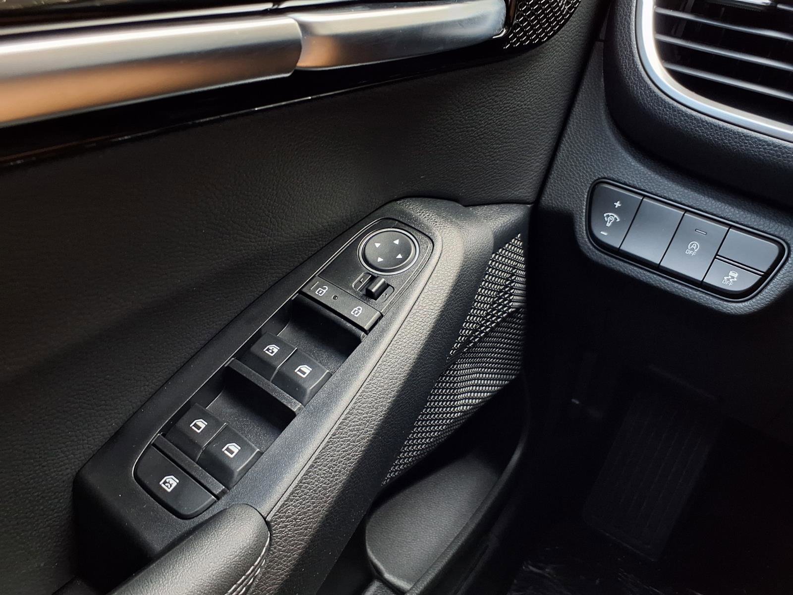 New 2026 Kia Seltos S image 12