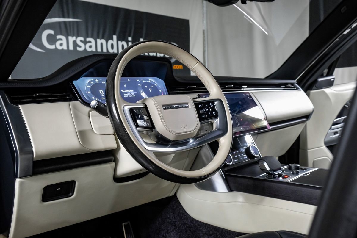 Used 2023 Land Rover Range Rover SE image 15