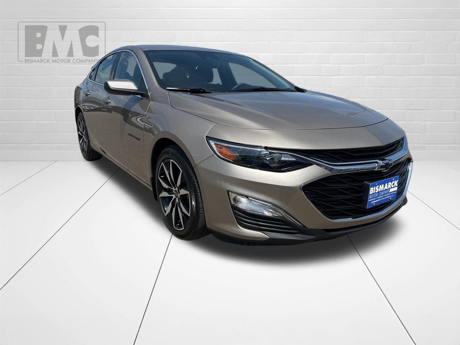 Used 2024 Chevrolet Malibu RS w/ LPO, Floor Liner Package FWD image 2