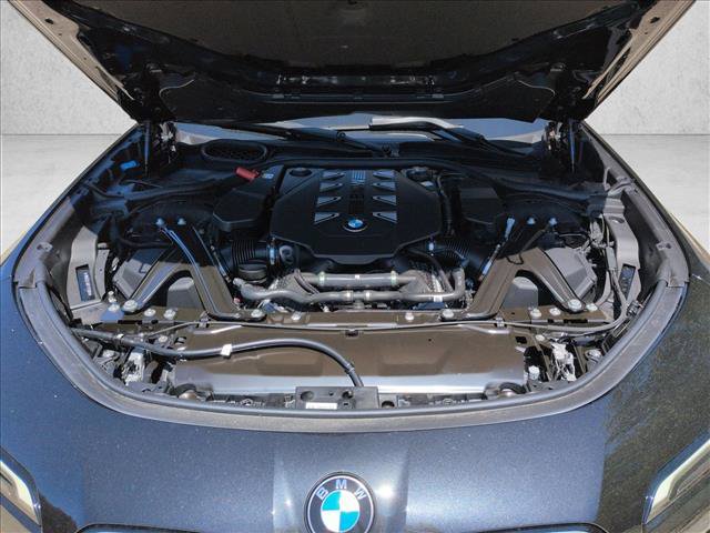 New 2026 BMW 760i xDrive w/ Luxury Rear Seating Package AWD/4WD image 16