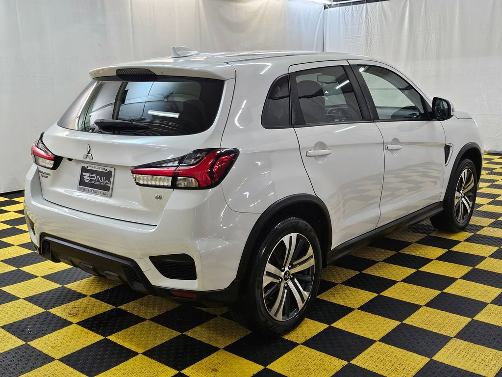 Used 2021 Mitsubishi Outlander Sport SE image 3