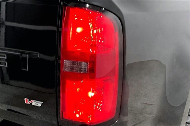 Used 2022 Chevrolet Colorado Z71 w/ Z71 Midnight Edition image 25