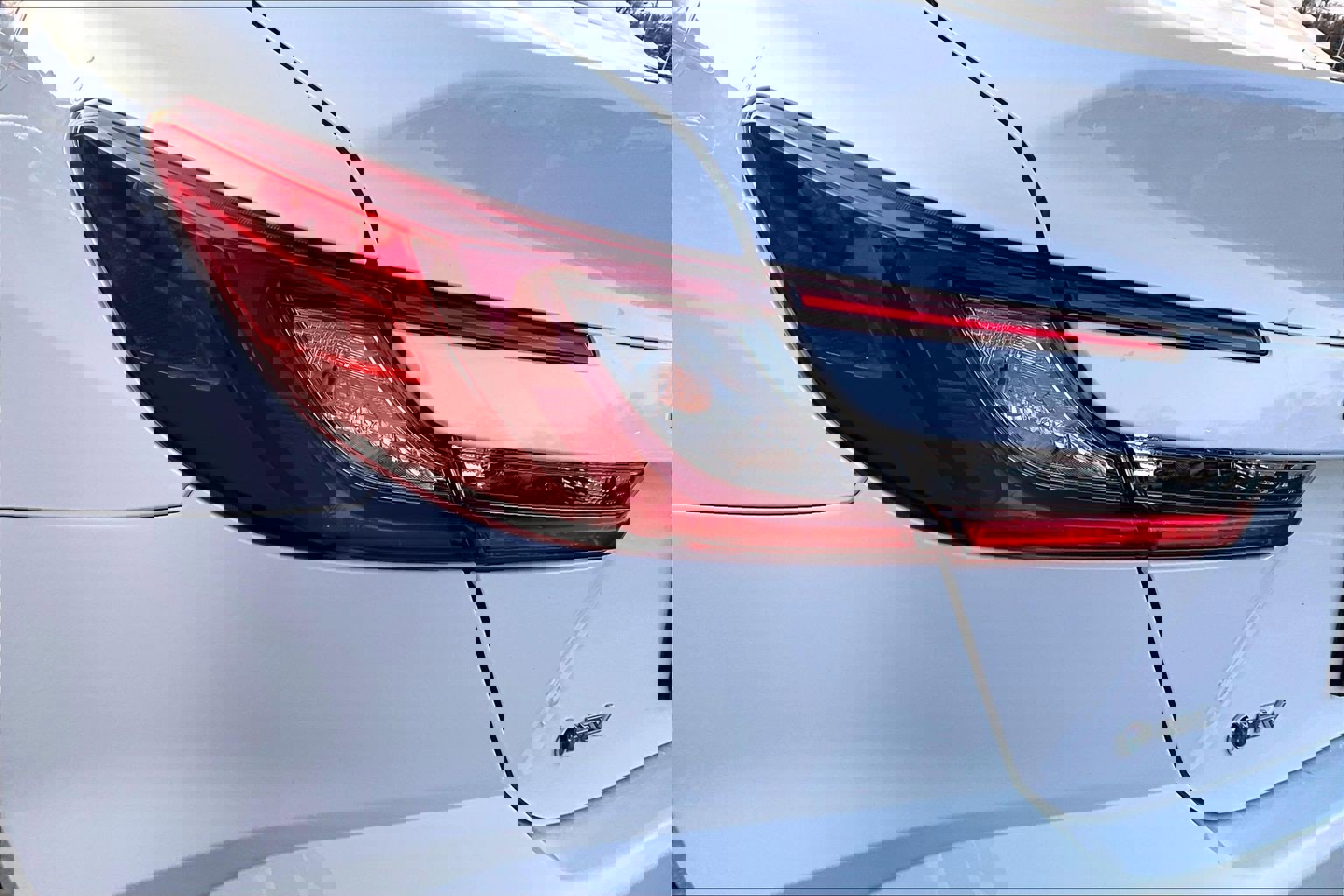 Used 2025 Toyota Camry LE image 27