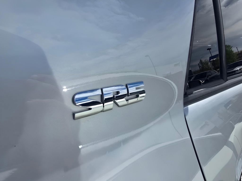 Used 2021 Toyota 4Runner SR5 AWD/4WD image 18