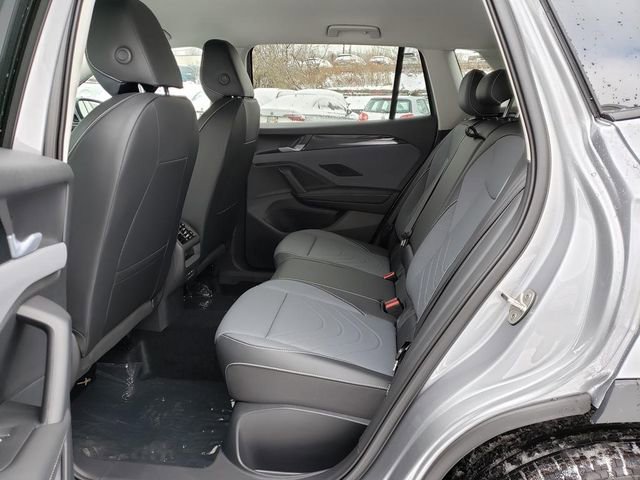 New 2026 Volkswagen Tiguan SE image 7