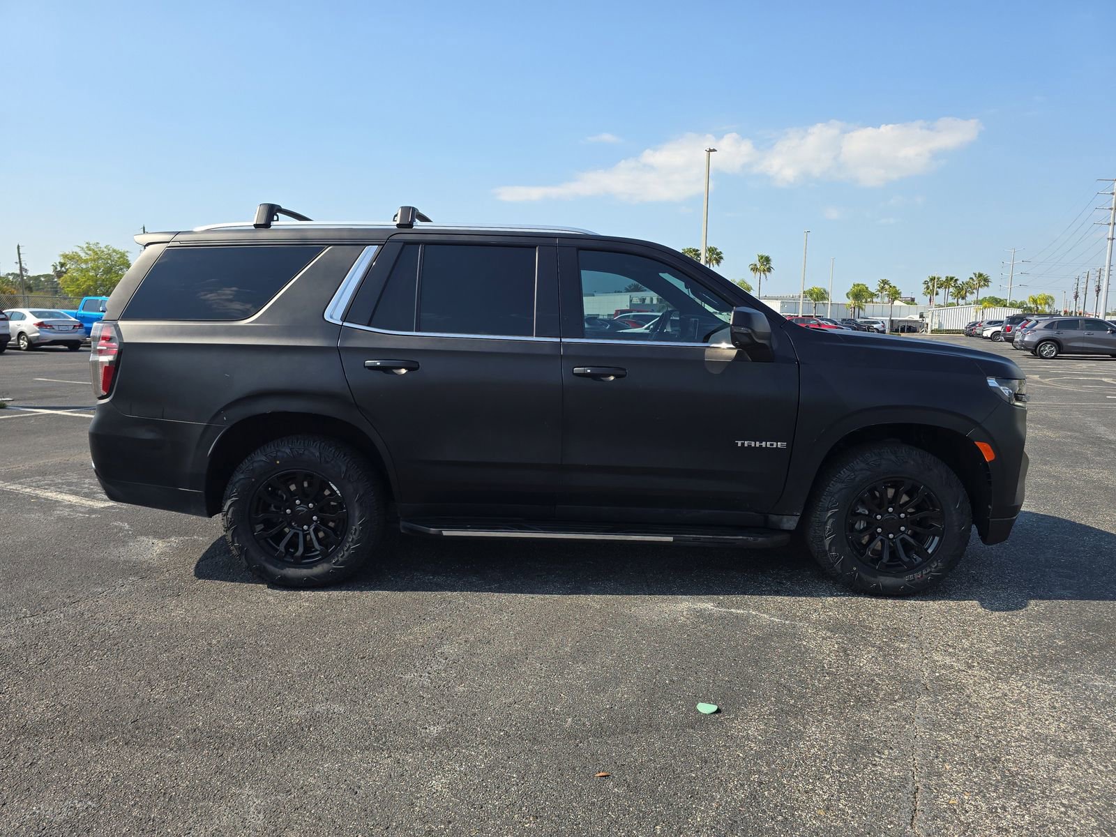 Used 2022 Chevrolet Tahoe LT w/ LT Signature Plus Package image 3