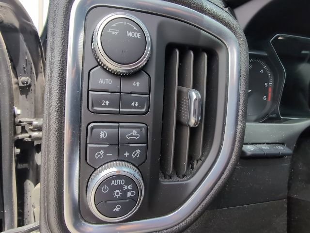 Used 2021 GMC Sierra 1500 AT4 w/ AT4 Value Package AWD/4WD image 18