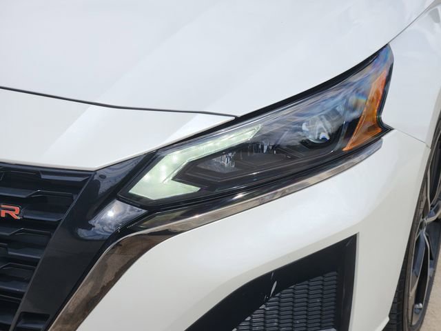 Used 2024 Nissan Altima 2.5 SR w/ SR Premium Package image 9