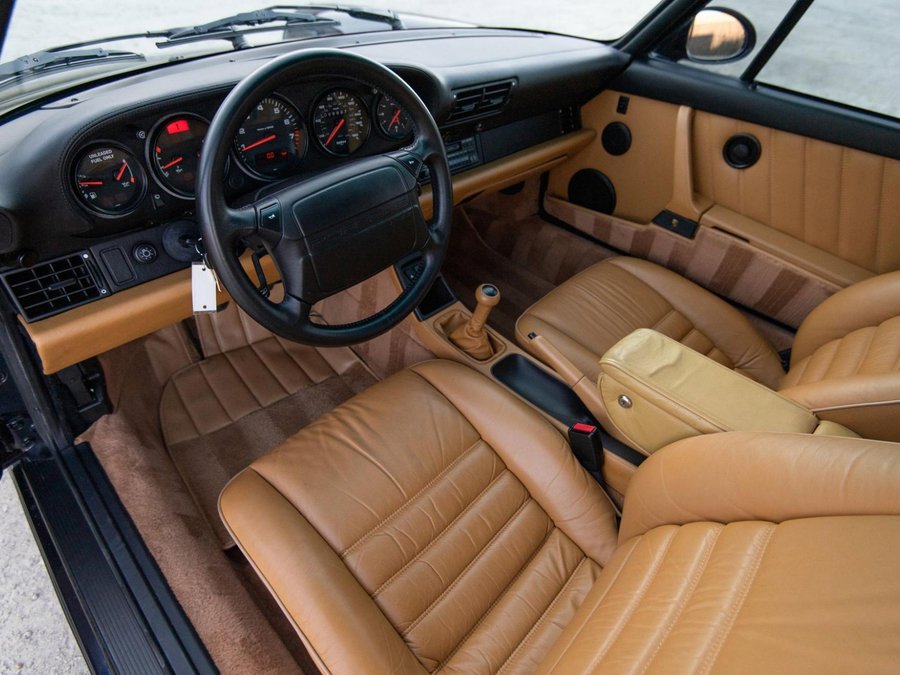 Used 1992 Porsche 911 Turbo image 15