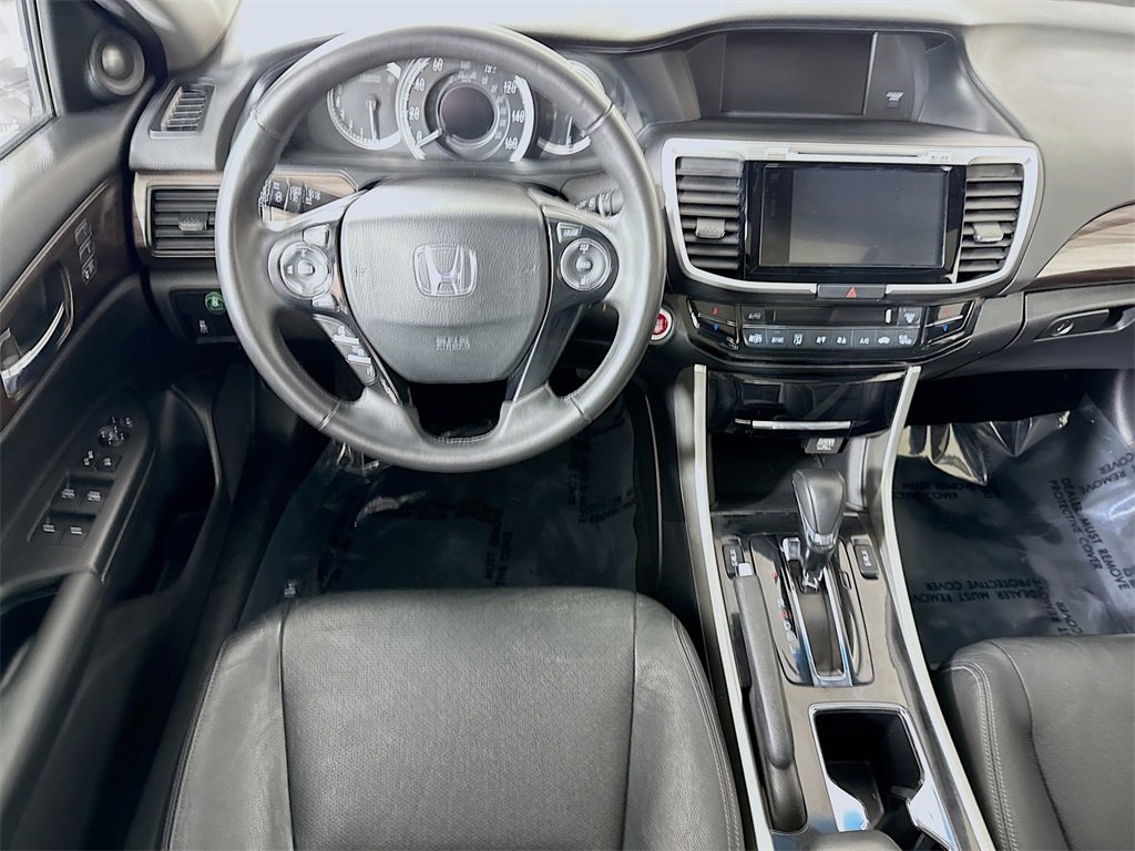 Used 2017 Honda Accord EX-L image 3