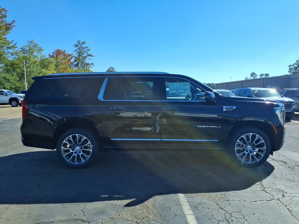 New 2026 GMC Yukon XL Denali w/ Sun & Power Step Package image 3