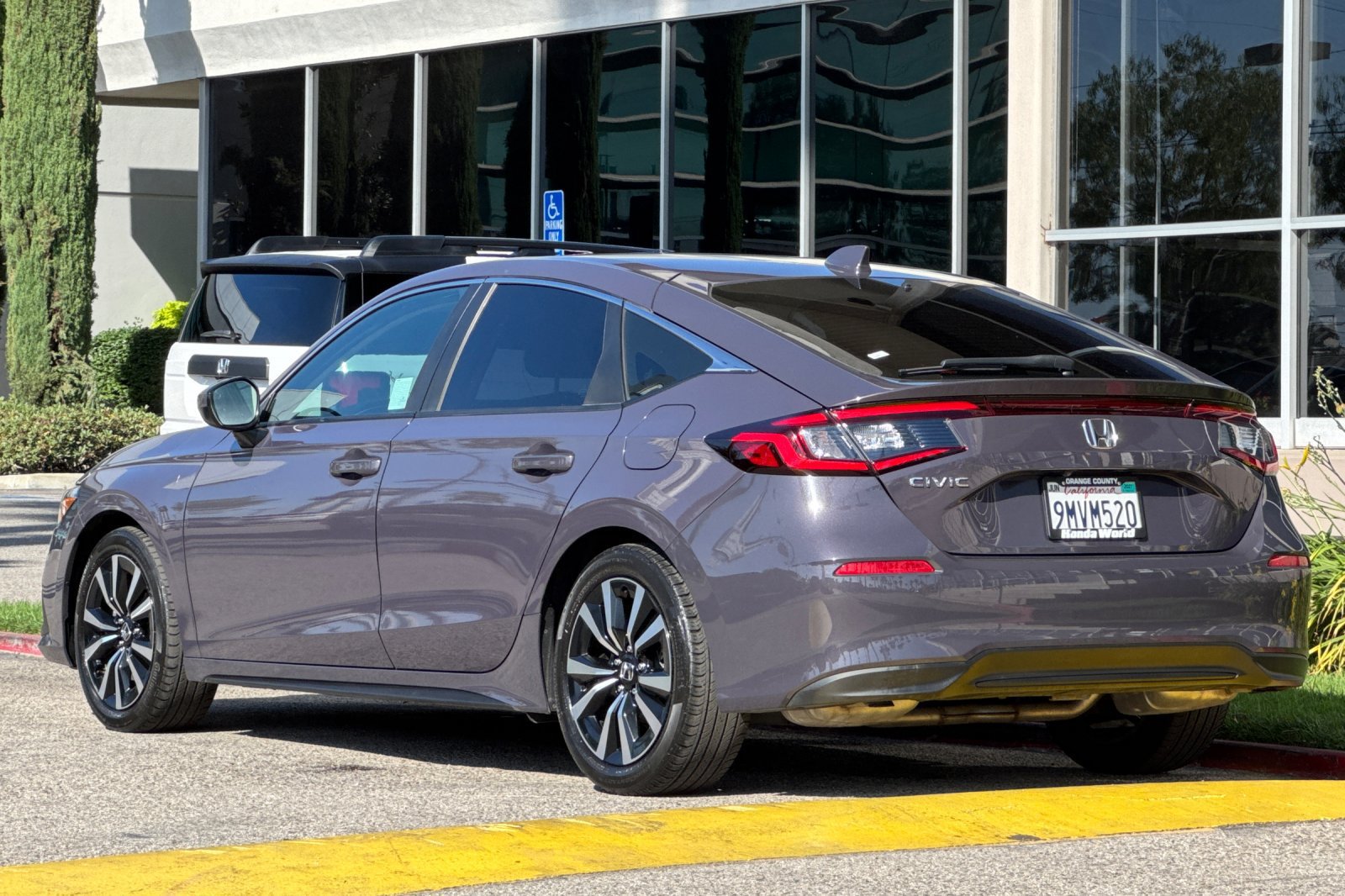 Certified 2024 Honda Civic EX-L image 6