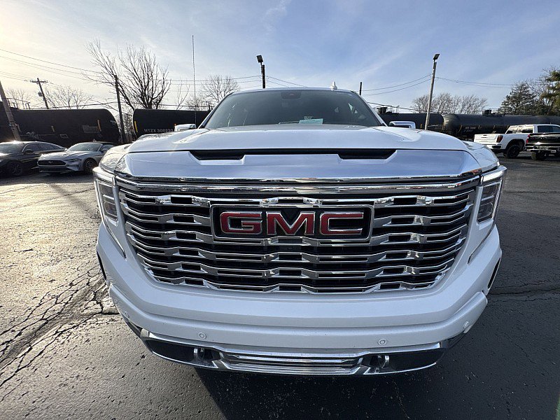 Used 2022 GMC Sierra 1500 Denali w/ Denali Reserve Package image 25