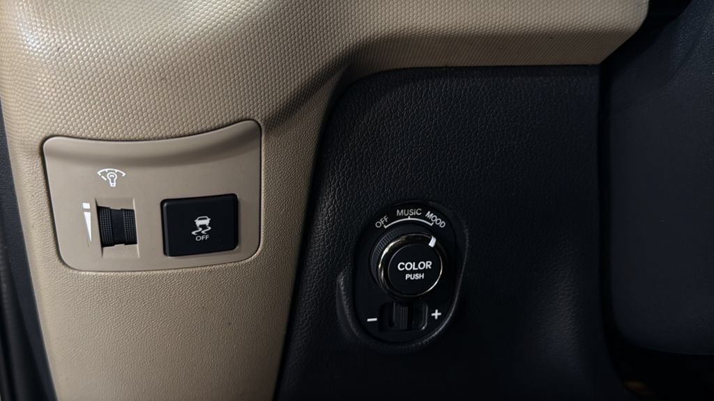 Used 2011 Kia Soul ! FWD image 29