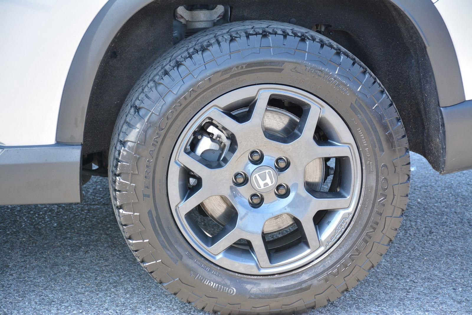 Used 2025 Honda Pilot TrailSport image 34