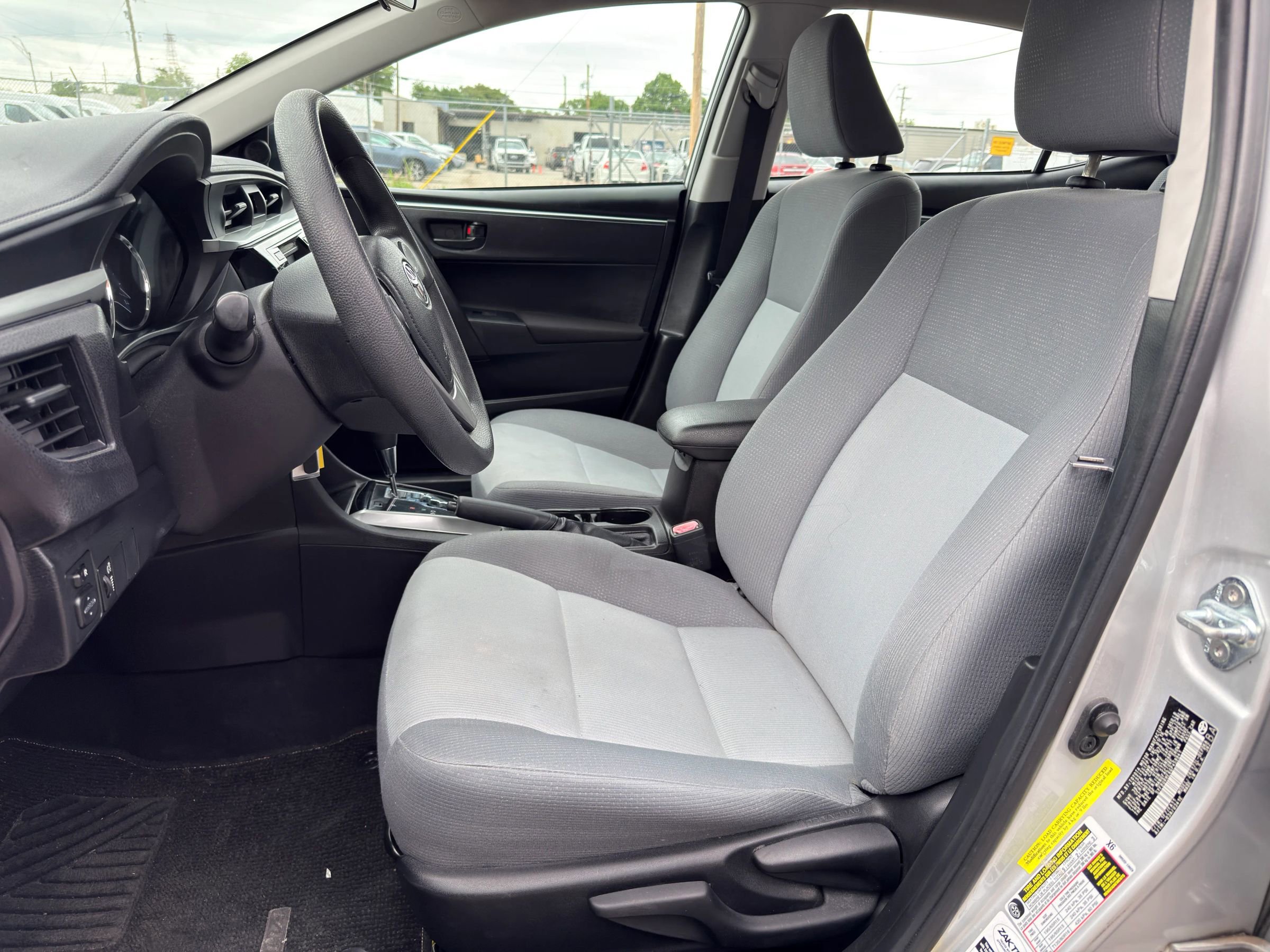 Used 2016 Toyota Corolla L FWD image 16