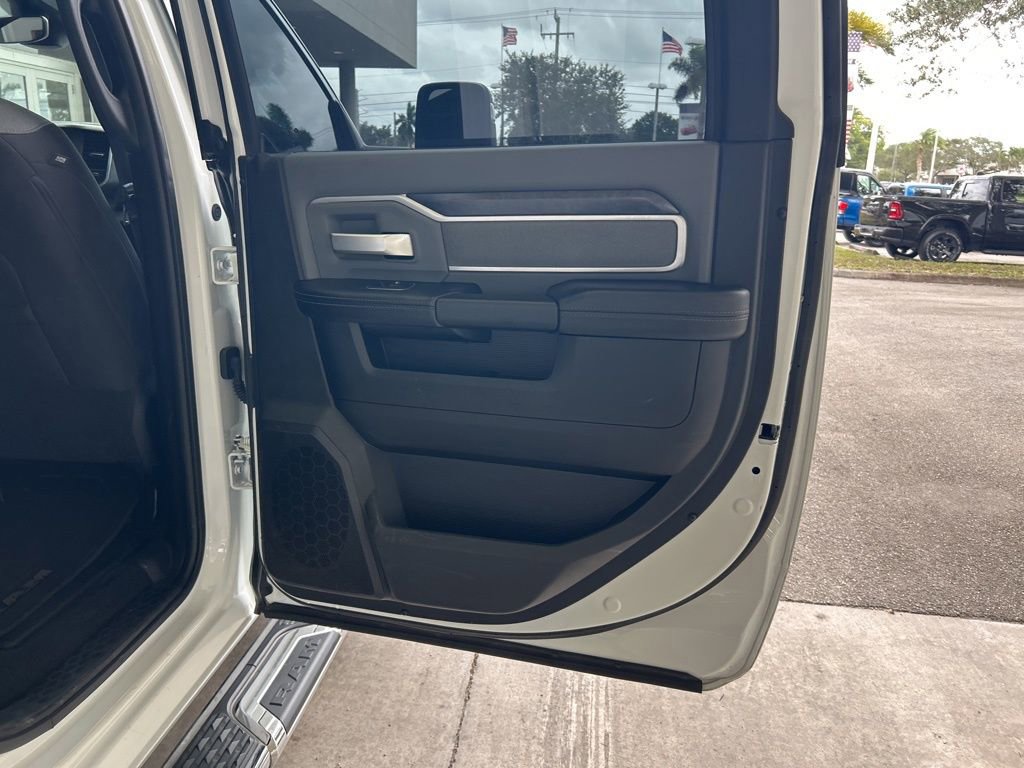 Used 2023 RAM 2500 Big Horn w/ Level 1 Equipment Group image 31