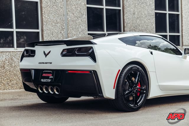 Used 2017 Chevrolet Corvette Stingray Coupe w/ Carbon Flash Badge Package RWD image 40