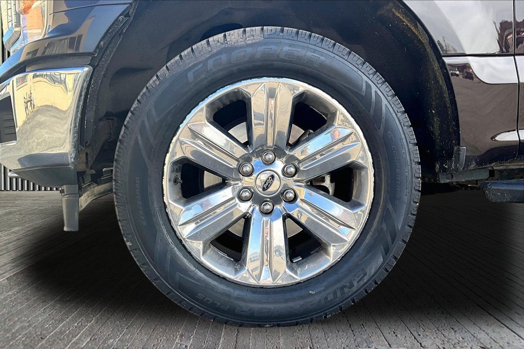 Used 2018 Ford F150 XLT w/ Equipment Group 302A Luxury AWD/4WD image 9