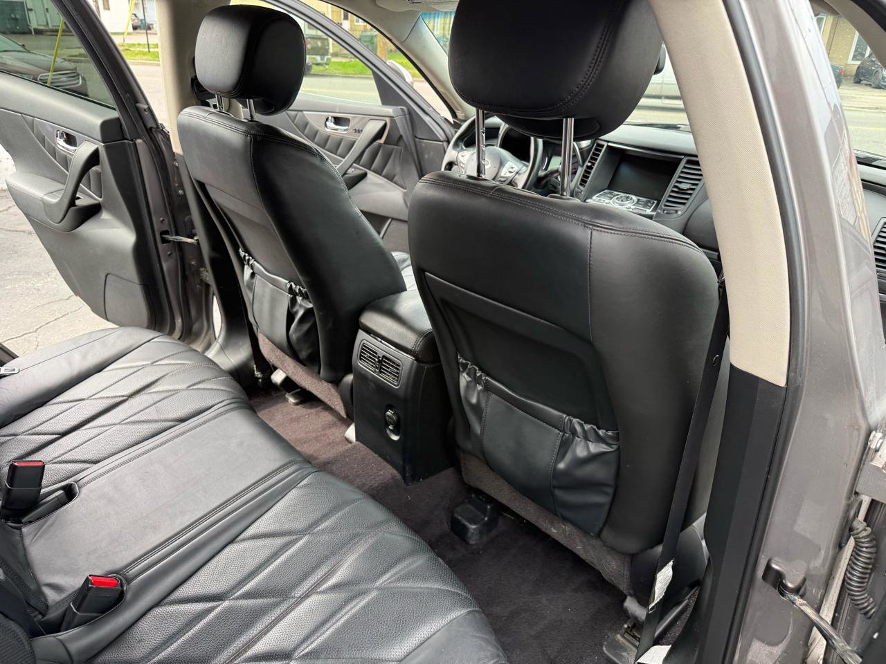 Used 2009 INFINITI FX35 AWD w/ Technology Pkg image 29