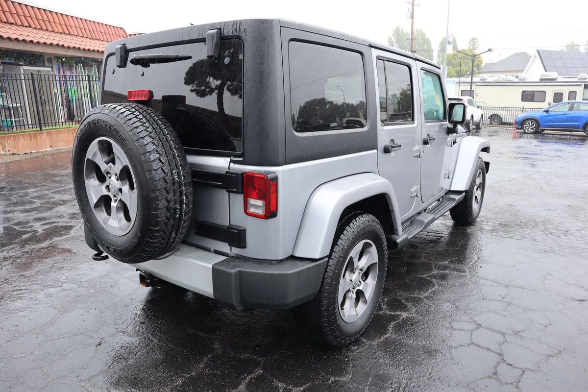 Used 2018 Jeep Wrangler Unlimited Sahara image 6