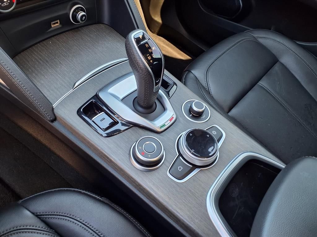 Used 2023 Alfa Romeo Stelvio Ti w/ Active Assist Plus Package AWD/4WD image 26