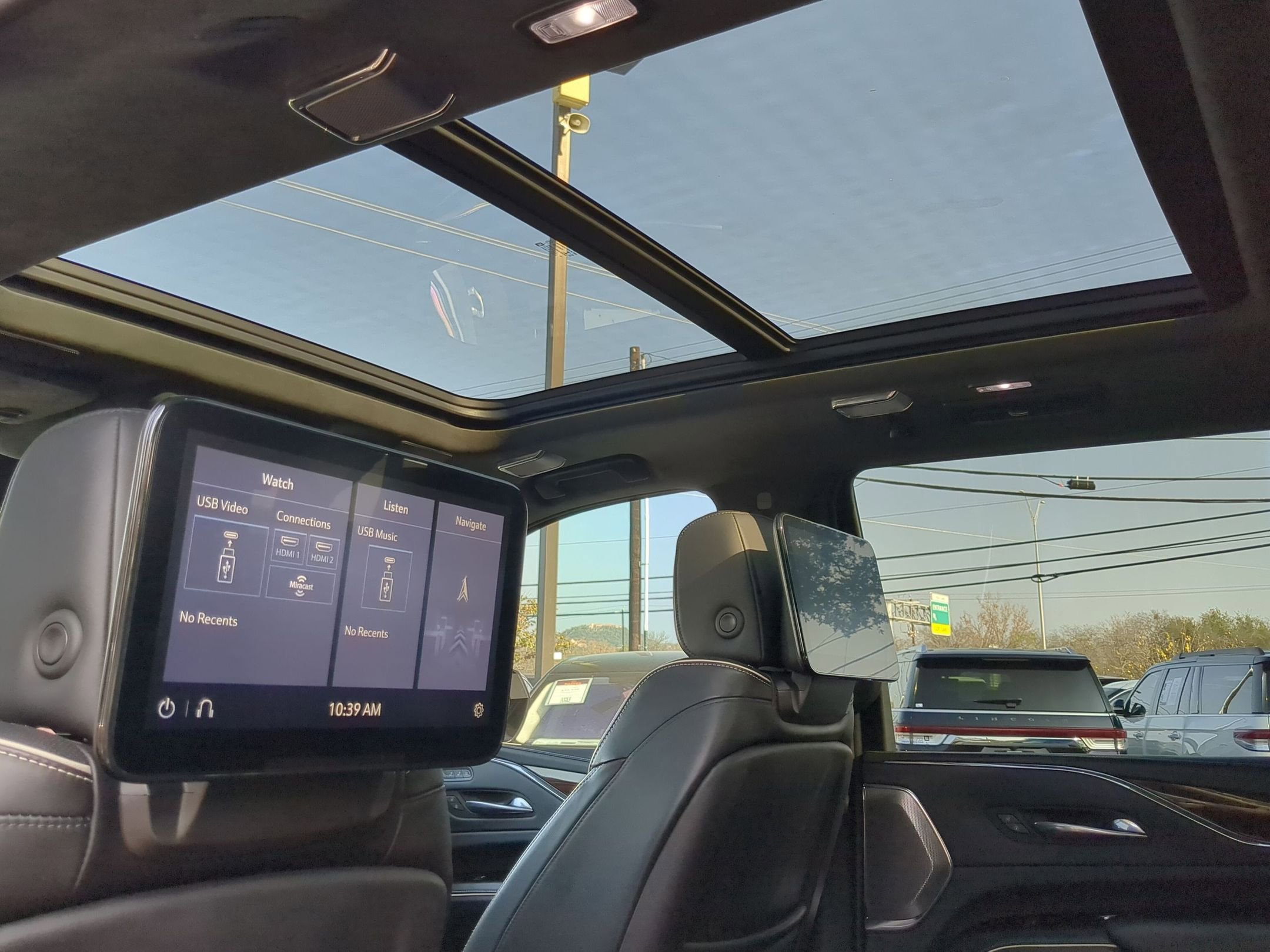 Used 2021 Cadillac Escalade Premium Luxury Platinum w/ LPO, Floor Liner Package image 21