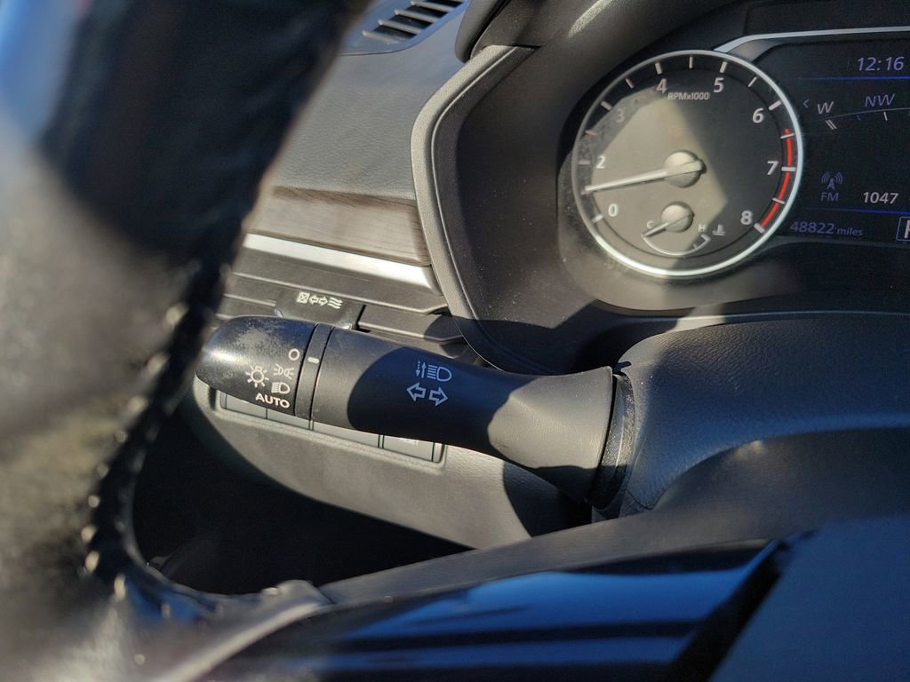 Used 2023 Nissan Altima 2.5 SV w/ SV Premium Package image 15