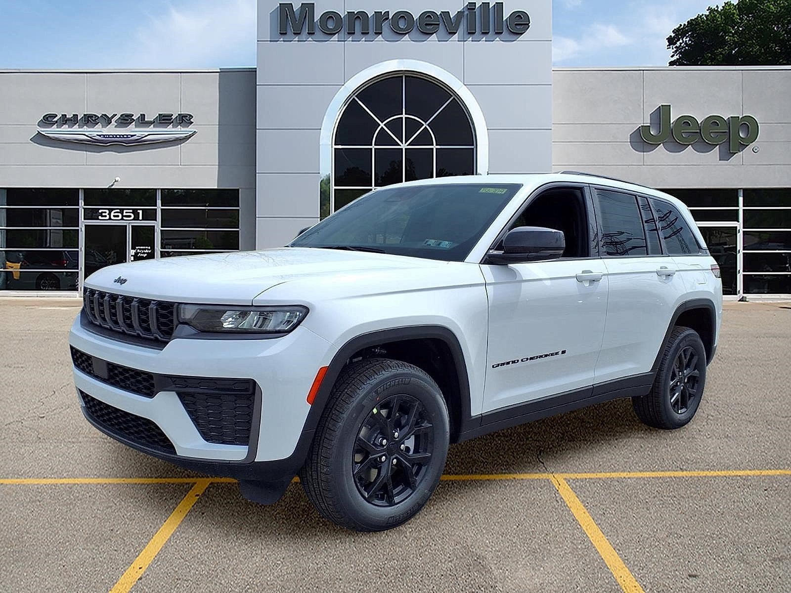 New 2026 Jeep Grand Cherokee Altitude