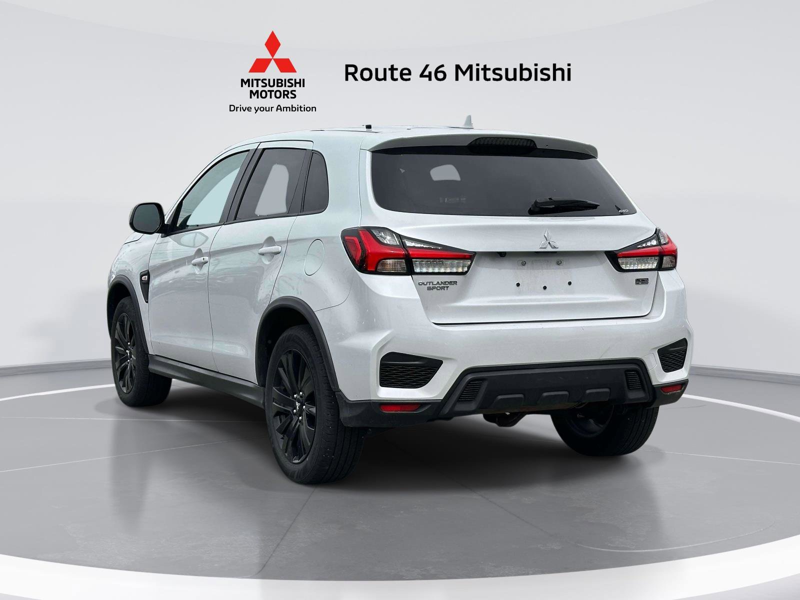 Used 2025 Mitsubishi Outlander Sport LE AWD/4WD image 3