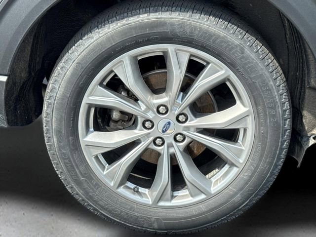 Used 2023 Ford Explorer XLT w/ Equipment Group 202A AWD/4WD image 20