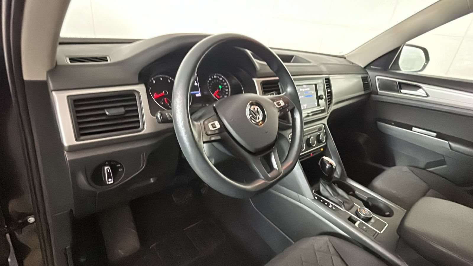 Used 2020 Volkswagen Atlas S w/ Towing Package AWD/4WD image 16