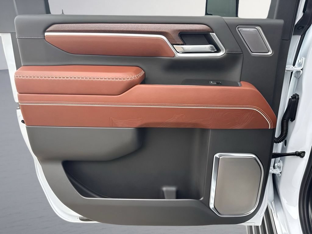 New 2026 GMC Sierra 2500 Denali Ultimate AWD/4WD image 9