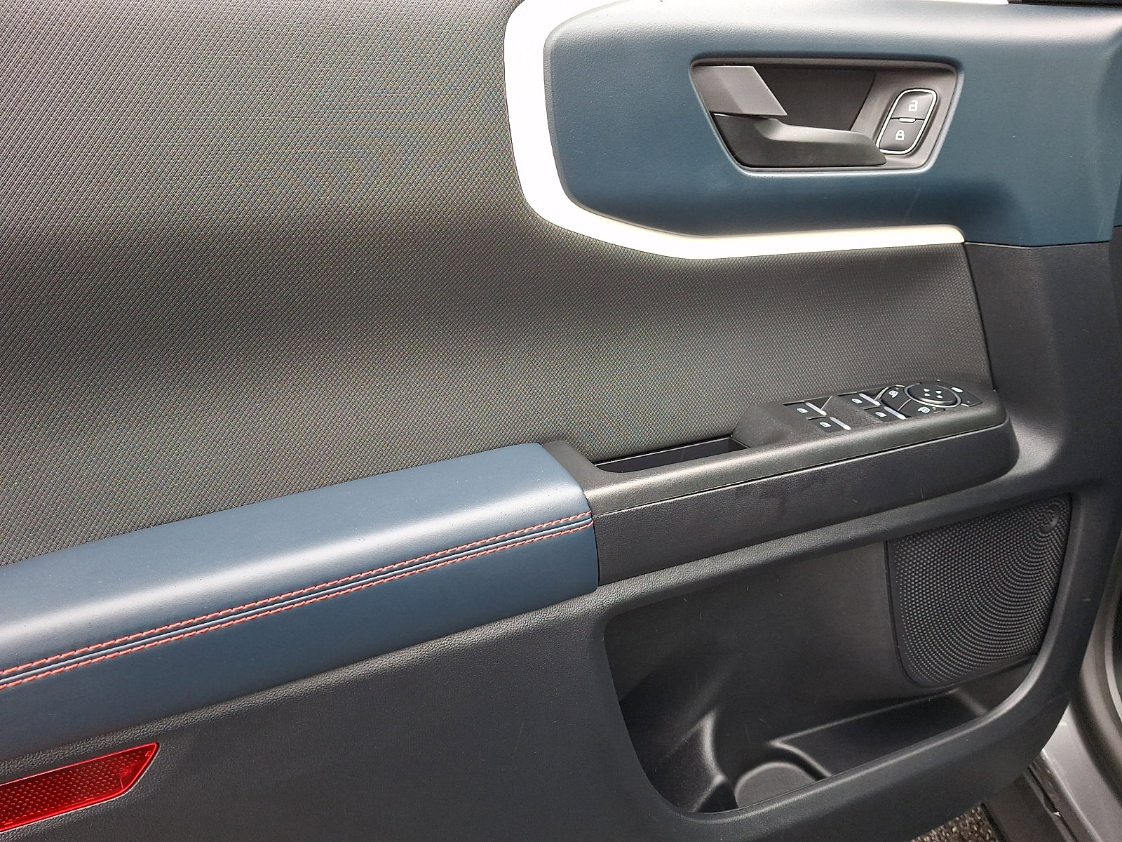 Used 2025 Ford Bronco Sport Heritage w/ Convenience Package image 13