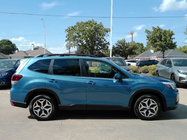 Used 2020 Subaru Forester Premium AWD/4WD image 5