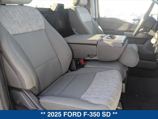 New 2025 Ford F350 XLT image 16