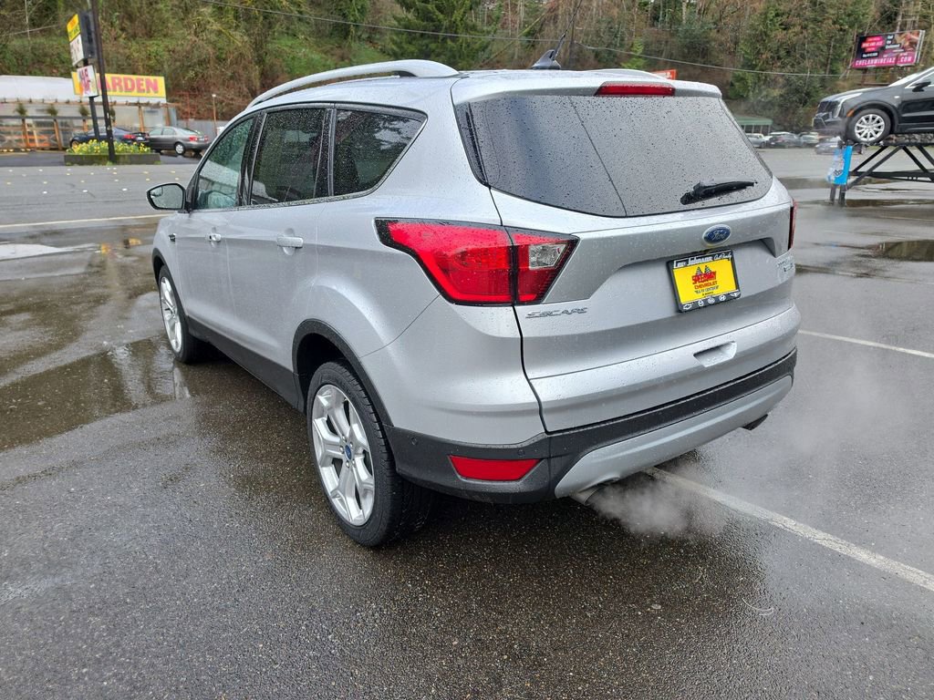 Used 2019 Ford Escape Titanium image 4