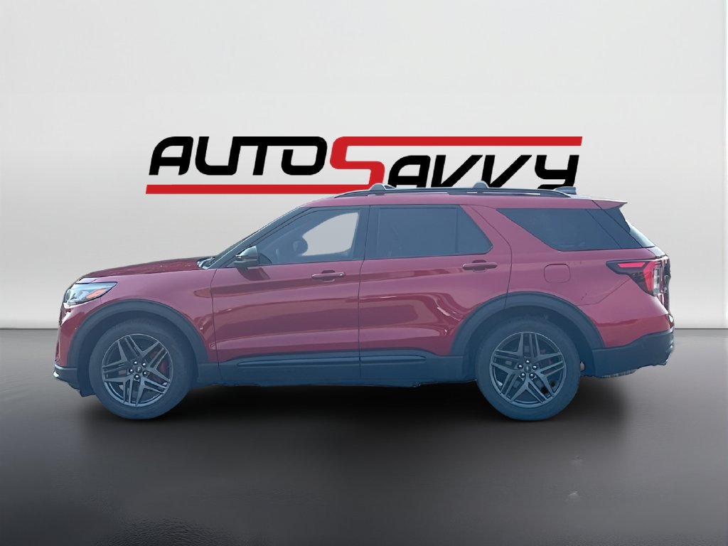 Used 2025 Ford Explorer ST AWD/4WD image 4