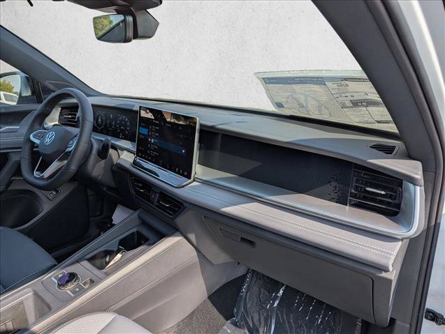 New 2026 Volkswagen Tiguan SE R-Line FWD image 27