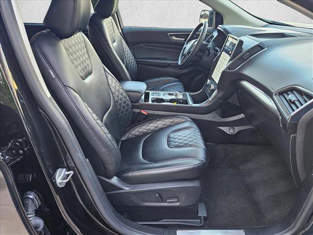 Used 2024 Ford Edge Titanium image 20