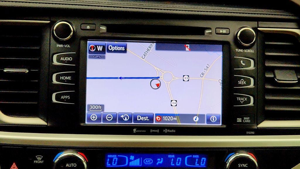 Used 2019 Toyota Highlander XLE AWD/4WD image 20
