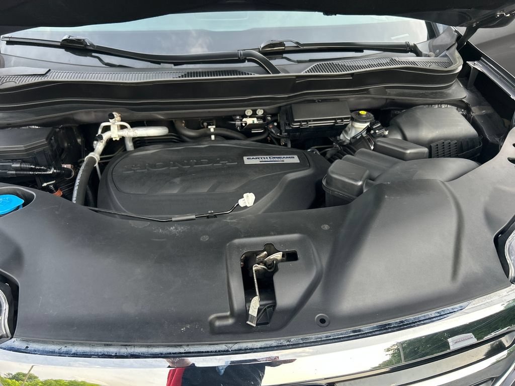 Used 2017 Honda Pilot Elite image 26