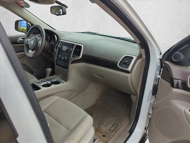 Used 2013 Jeep Grand Cherokee Laredo w/ Laredo E Group image 21