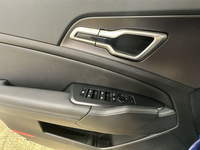 New 2026 Kia Sportage EX image 16